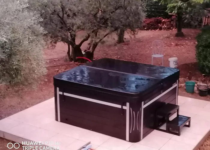 D'hotes Et En Luberon Apartment Volx