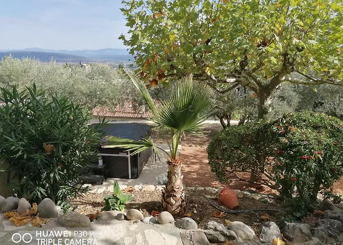 D'hotes Et En Luberon Apartment Volx