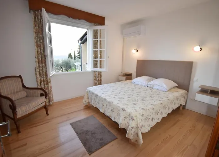 Apartment D'hotes Et En Luberon Volx